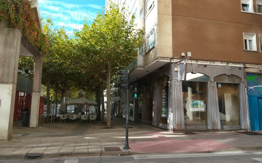 fotoslocalplazaespañaesquina (13)